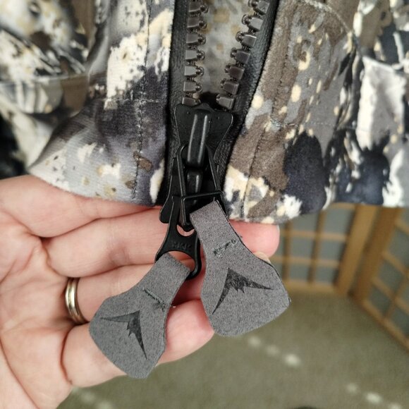 SKRE Guardian Late Season Down Camo Hunting Jacket Size 4XL - Picture 14 of 16